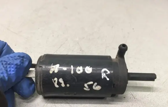 Audi 100 200 5000 C3 Windscreen/windshield washer pump