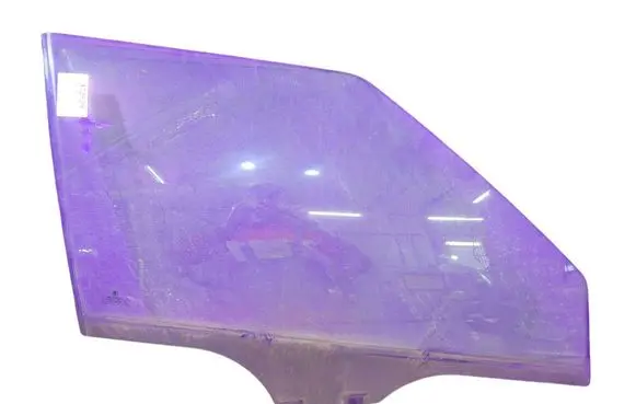 Skoda Fabia Mk2 (5J) Front door window glass four-door
