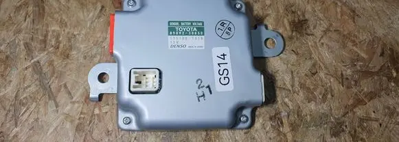 Lexus GS 250 350 300H 450H Voltage converter inverter 8989230050 1751007310