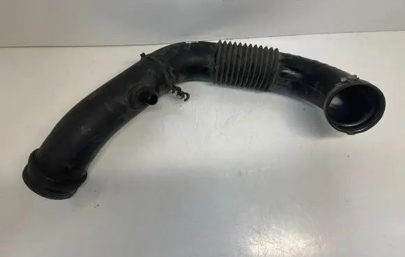 Iveco Daily 6th gen Air intake hose/pipe 5801317099