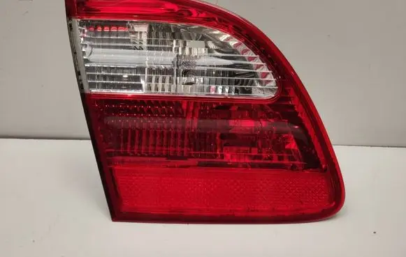 Mercedes-Benz E W211 Tailgate rear/tail lights A2118201364