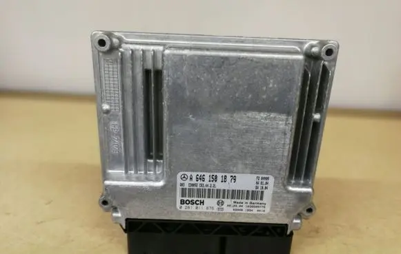 Mercedes-Benz E W211 Engine control unit/module 0281011876
