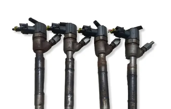 Hyundai ix35 Fuel injectors set 0445110411
