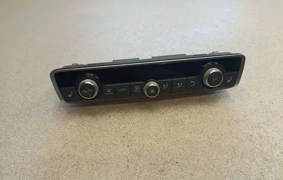Audi A3 S3 8V Climate control unit 8V0820043A 901516220011