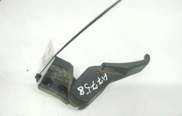 Engine bonnet (hood) release handle