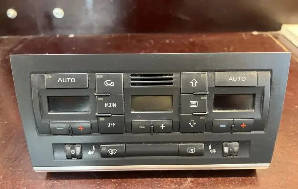 Audi A4 S4 B7 8E 8H Climate control unit 8E0820043BK 0598810