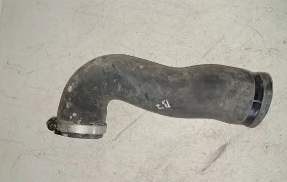 Volkswagen PASSAT B7 Intercooler hose/pipe 1K0145832AA 121522R