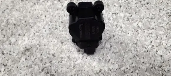 Opel Omega A Valve vacuum 268034712