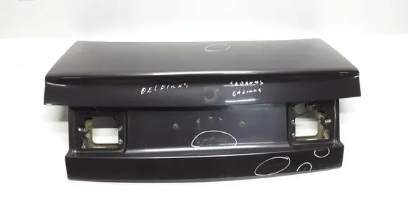 Volkswagen PASSAT B4 Tailgate/trunk/boot lid