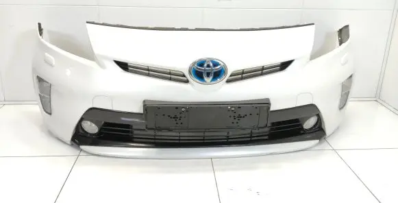 Toyota Prius (XW30) Front bumper 5211947510