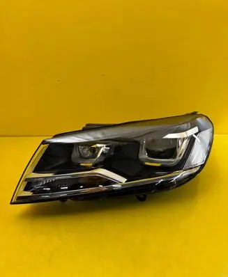 Volkswagen Touareg II Headlight/headlamp 7P1941031