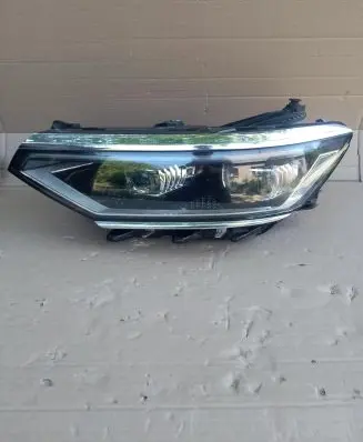 Volkswagen PASSAT B8 Headlight/headlamp