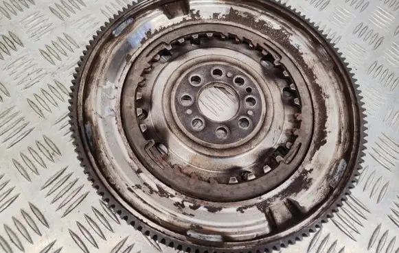 Skoda Superb B6 (3T) Flywheel 06J105266G