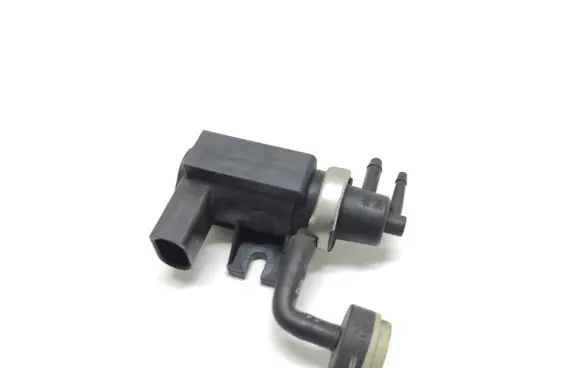 Volkswagen Touareg I Turbo solenoid valve 1J0906627 72290320