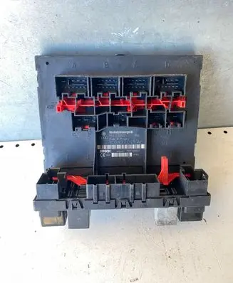 Volkswagen PASSAT B6 Comfort/convenience module 3C0937049AE H52S2002 F005V00631
