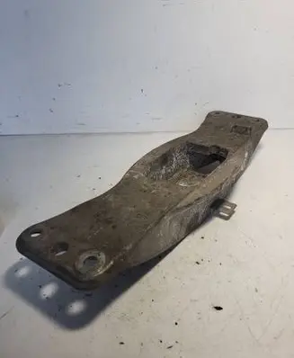 BMW 5 E60 E61 Gearbox mounting bracket 6769634