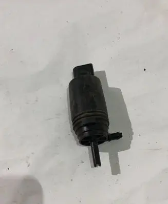 BMW 5 E60 E61 Windscreen/windshield washer pump 8377612 23357610 8377617