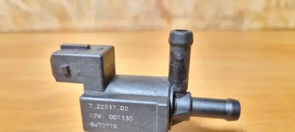 Volvo S60 Turbo solenoid valve 72251702