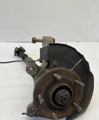 Chrysler Town & Country V Front wheel hub
