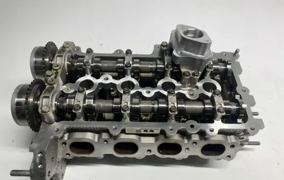 KIA Niro Engine head G4LL