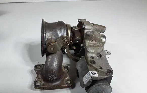 Peugeot 208 Turbo MGT1241Z 8702482 9825982060
