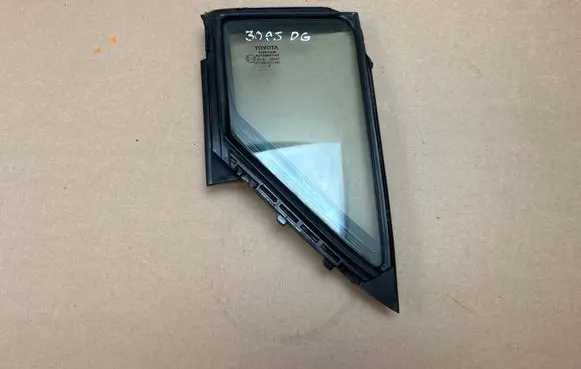 Toyota C-HR I Rear vent window glass 68188F4010