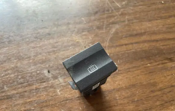 Skoda Fabia Mk1 (6Y) Windscreen/window heater switch 6Y0959621