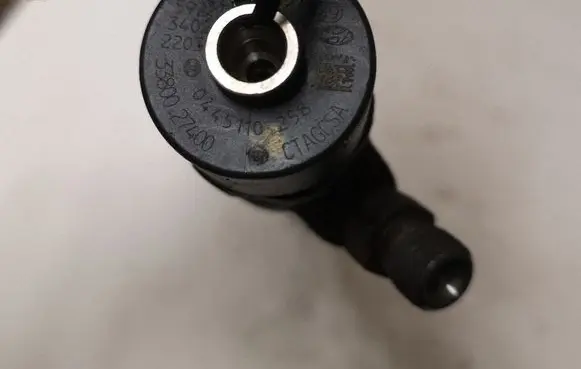 KIA Sportage Fuel injector 0445110258
