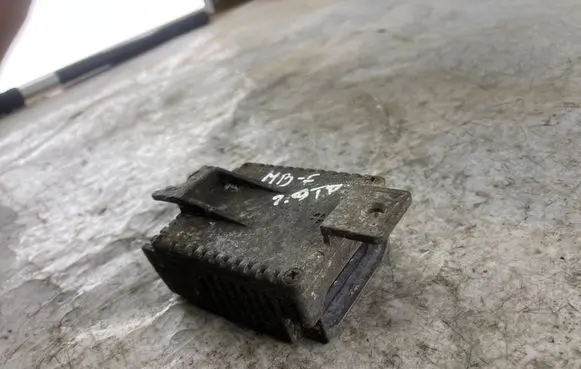 Mercedes-Benz E W210 Coolant fan relay A0225456232 E5001003
