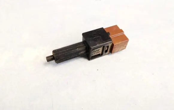 Nissan Almera Brake pedal sensor switch