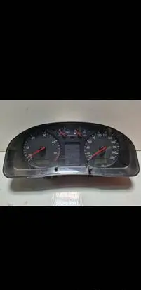 Volkswagen PASSAT B5 Speedometer (instrument cluster)
