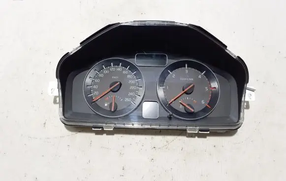 Volvo C30 Speedometer (instrument cluster) 31254771