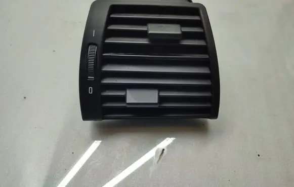 BMW X5 E53 Dashboard side air vent grill/cover trim 8402216