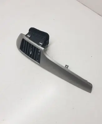 Chevrolet Captiva Dash center air vent grill 6634404