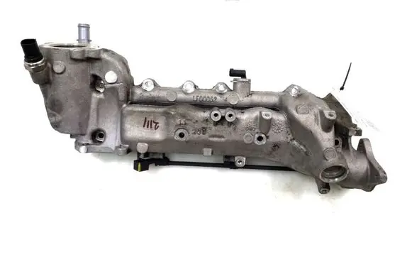 Mercedes-Benz C W203 Intake manifold A6420900537