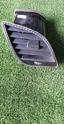 Seat Leon (5F) Dash center air vent grill 5F1820902F