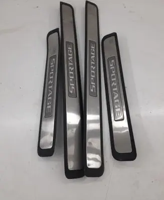 KIA Sportage sill trim set (inner) 858751F000 858851f000 858761f000