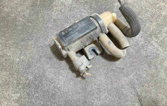 Mercedes-Benz Sprinter W906 Turbo solenoid valve A0091533128 70078208 13T208