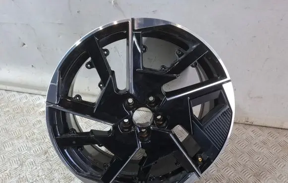 R19 alloy rim