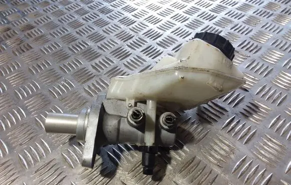 Volvo S80 Master brake cylinder 03350885571