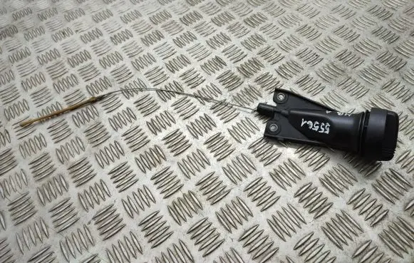 Mercedes-Benz A W176 Oil level dip stick 