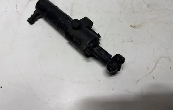 Mercedes-Benz C W204 Headlight washer spray nozzle A2048600447