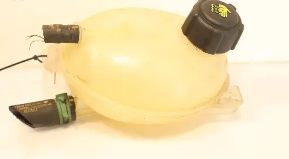 Renault Clio IV Coolant expansion tank/reservoir 