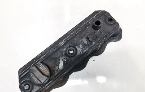 Volkswagen Golf III Rocker cam cover 
