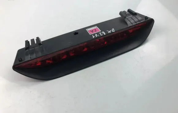 Chevrolet Kalos Third/center stoplight