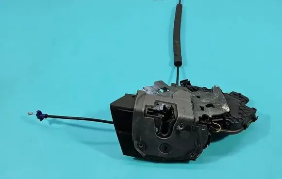 Jaguar F-Pace Rear door lock HK8324995CC IMPRK1577719