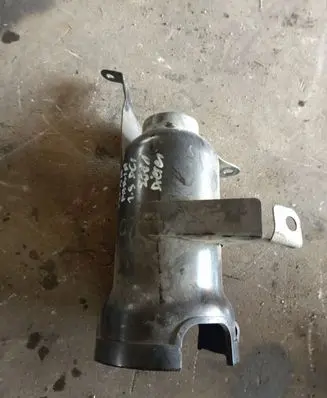 Skoda Fabia Mk1 (6Y) Fuel filter bracket/mount holder 6Q0127224