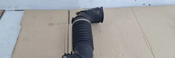 Volvo S40, V40 Air intake hose/pipe 30613584 5V053S0CAT