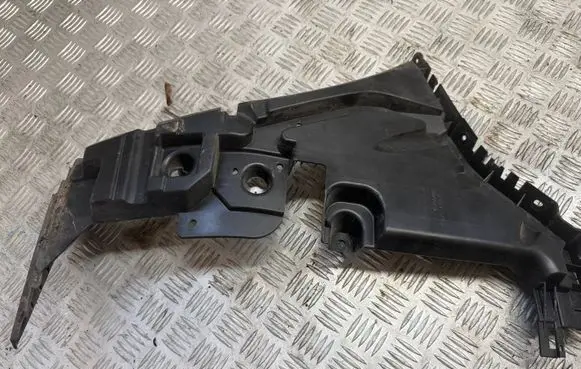 Volvo XC60 Rear bumper mounting bracket 32296032