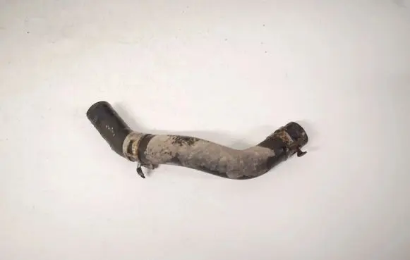 Toyota Avensis T270 Engine coolant pipe/hose